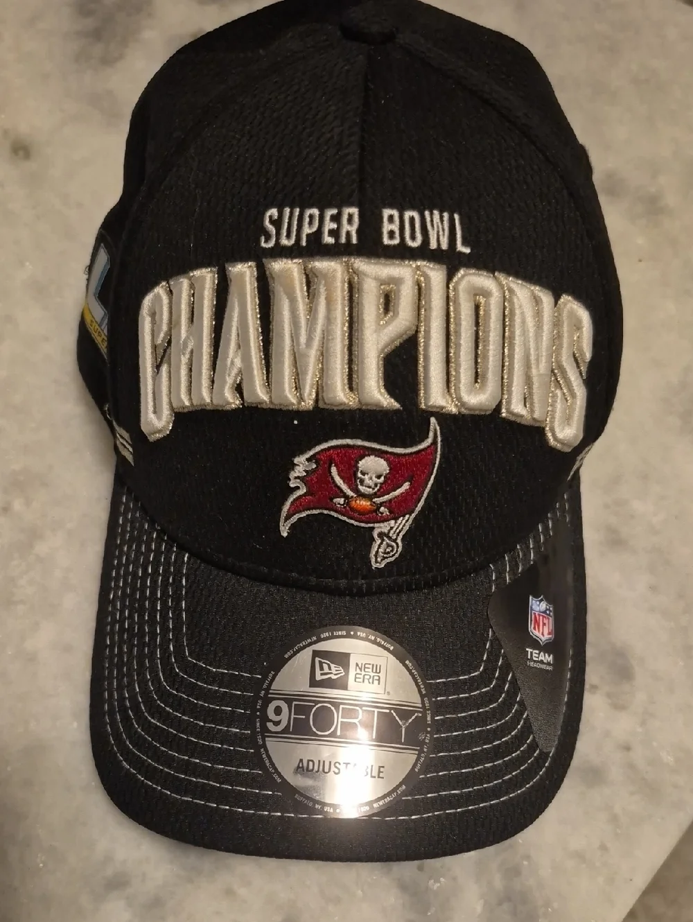 New Era Black Tampa Bay Buccaneers Super Bowl Champions Hat